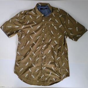 Carbon Green Feather Pattern Front Button Up Casual Short Sleeve Shirt